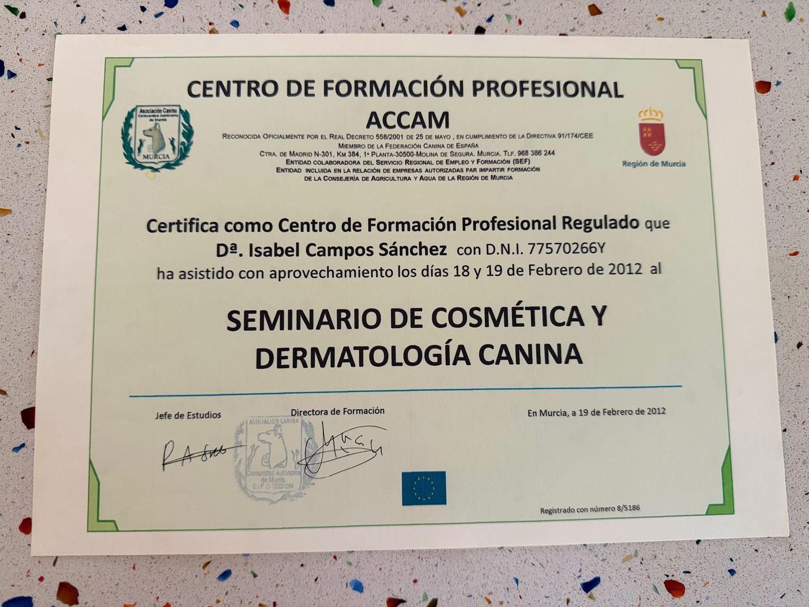 Diploma Cosmética y Dermatología Canina